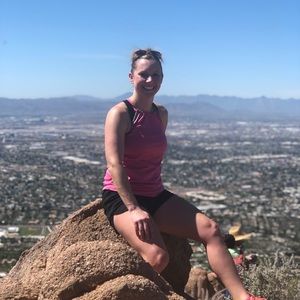 Meet your Posher, Laura